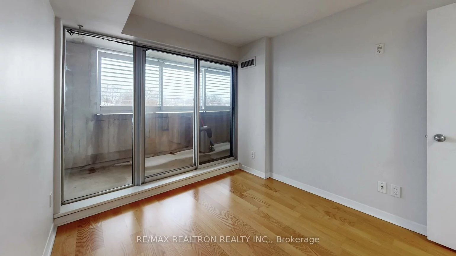 1050, The Queensway, Islington-City Centre West, Toronto