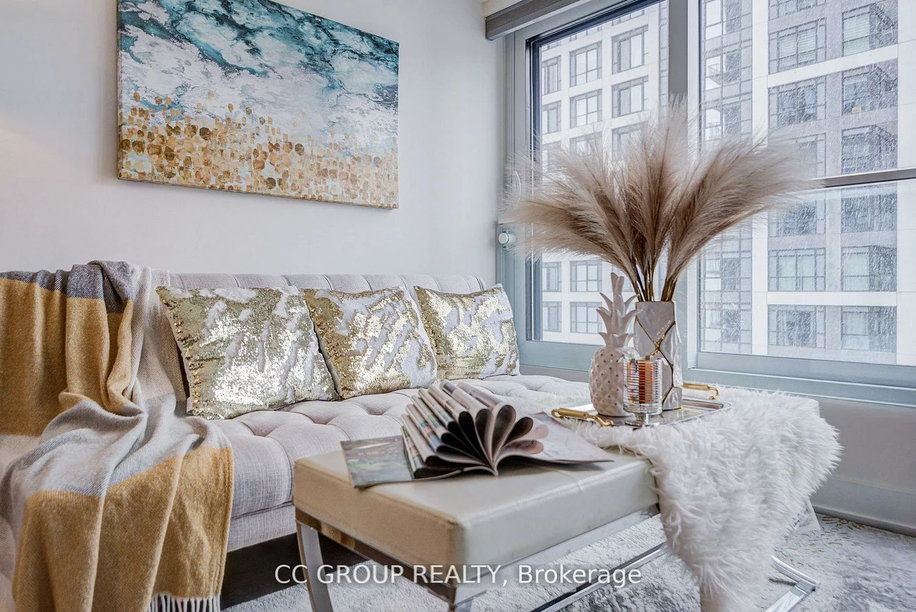 5, Mabelle, Islington-City Centre West, Toronto