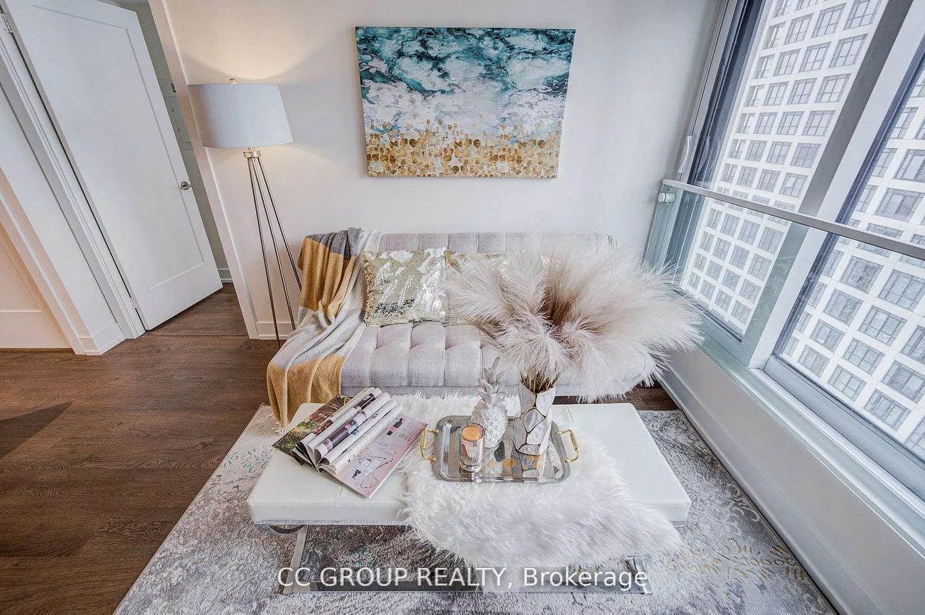 5, Mabelle, Islington-City Centre West, Toronto