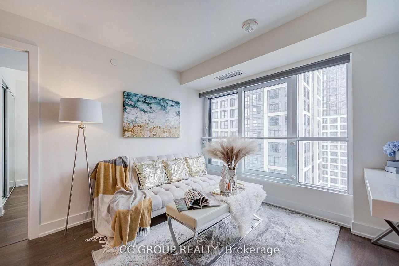 5, Mabelle, Islington-City Centre West, Toronto