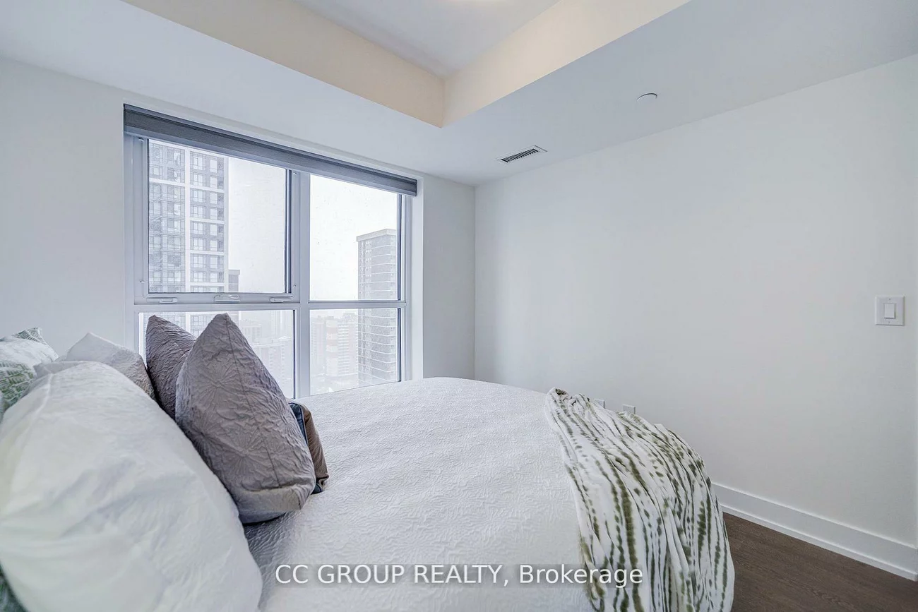 5, Mabelle, Islington-City Centre West, Toronto