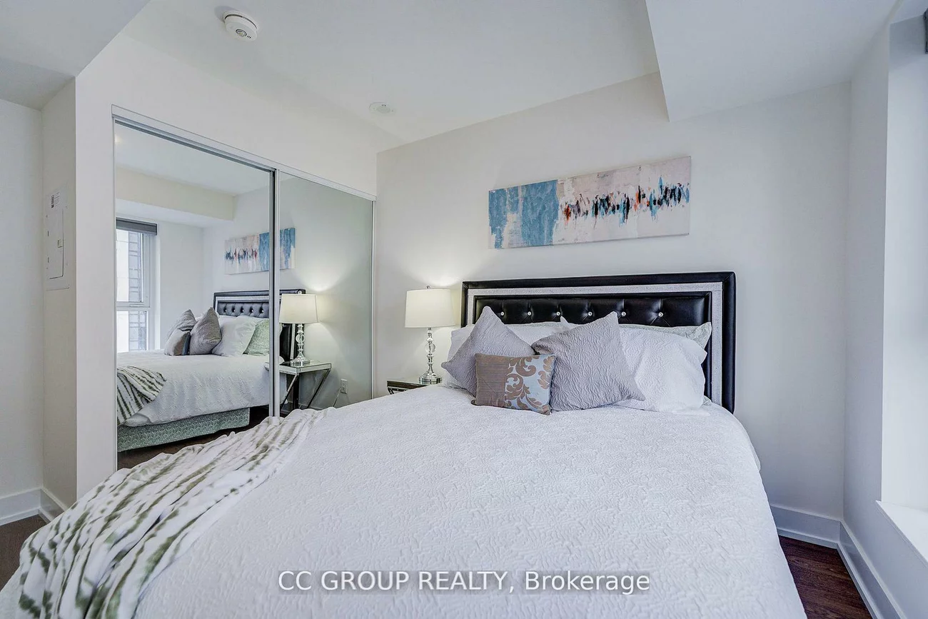 5, Mabelle, Islington-City Centre West, Toronto