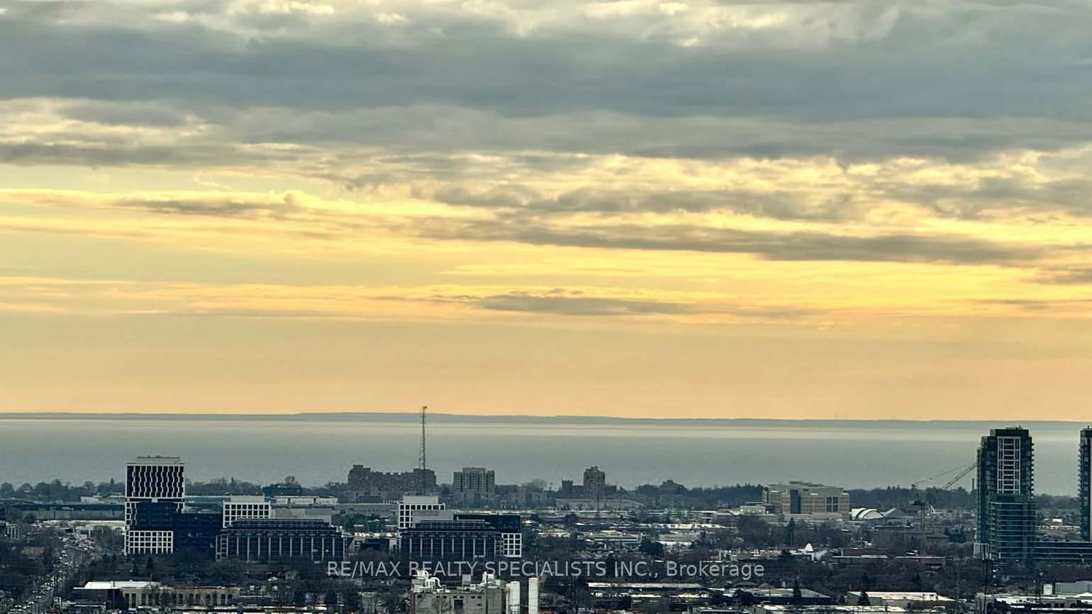 7, MABELLE, Islington-City Centre West, Toronto