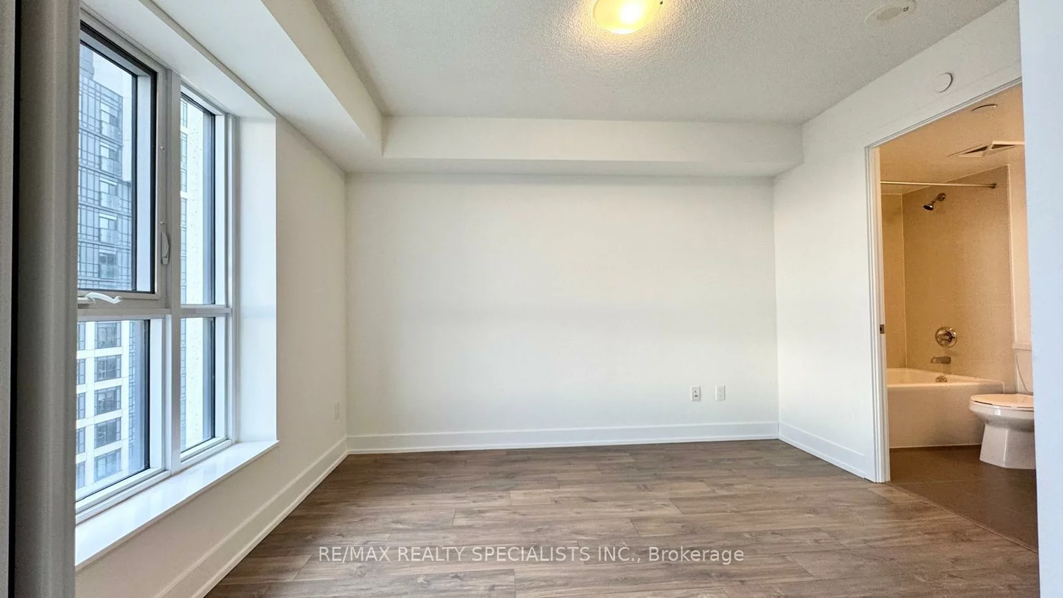 7, MABELLE, Islington-City Centre West, Toronto