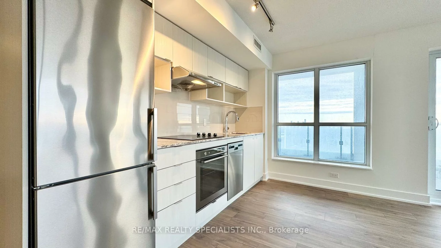 7, MABELLE, Islington-City Centre West, Toronto