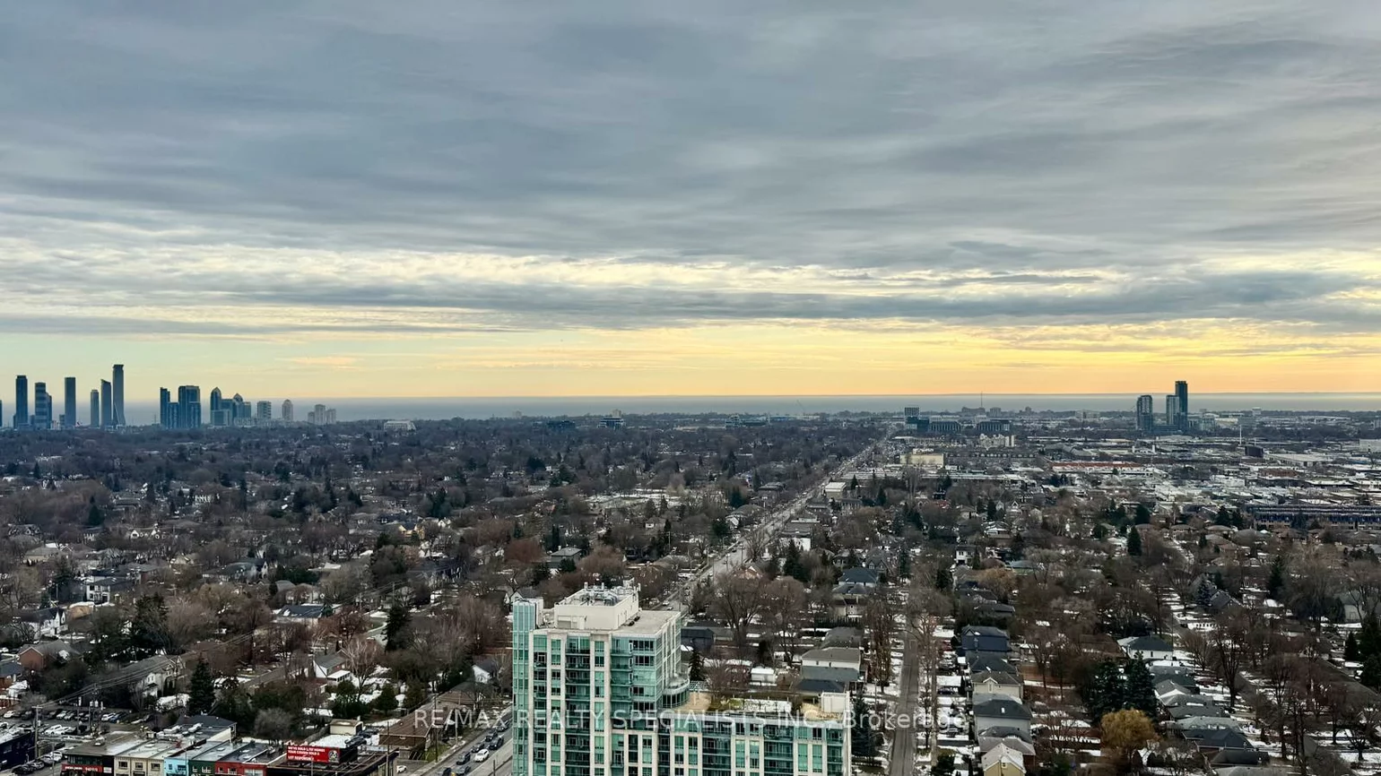 7, MABELLE, Islington-City Centre West, Toronto