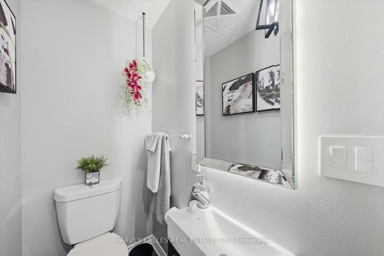 95, Eastwood Park, Long Branch, Toronto