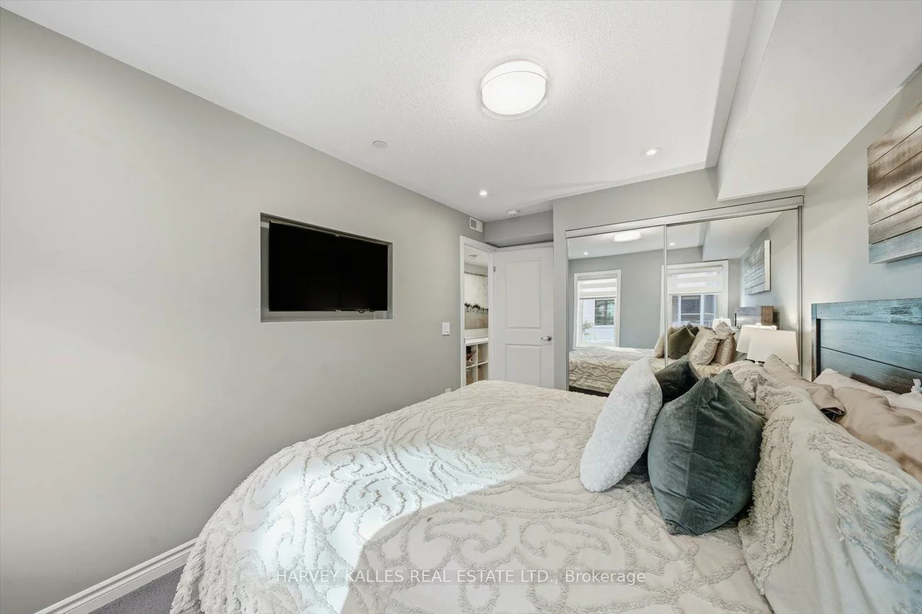 95, Eastwood Park, Long Branch, Toronto