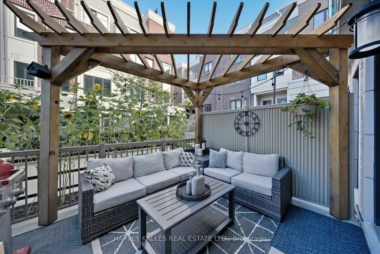 95, Eastwood Park, Long Branch, Toronto