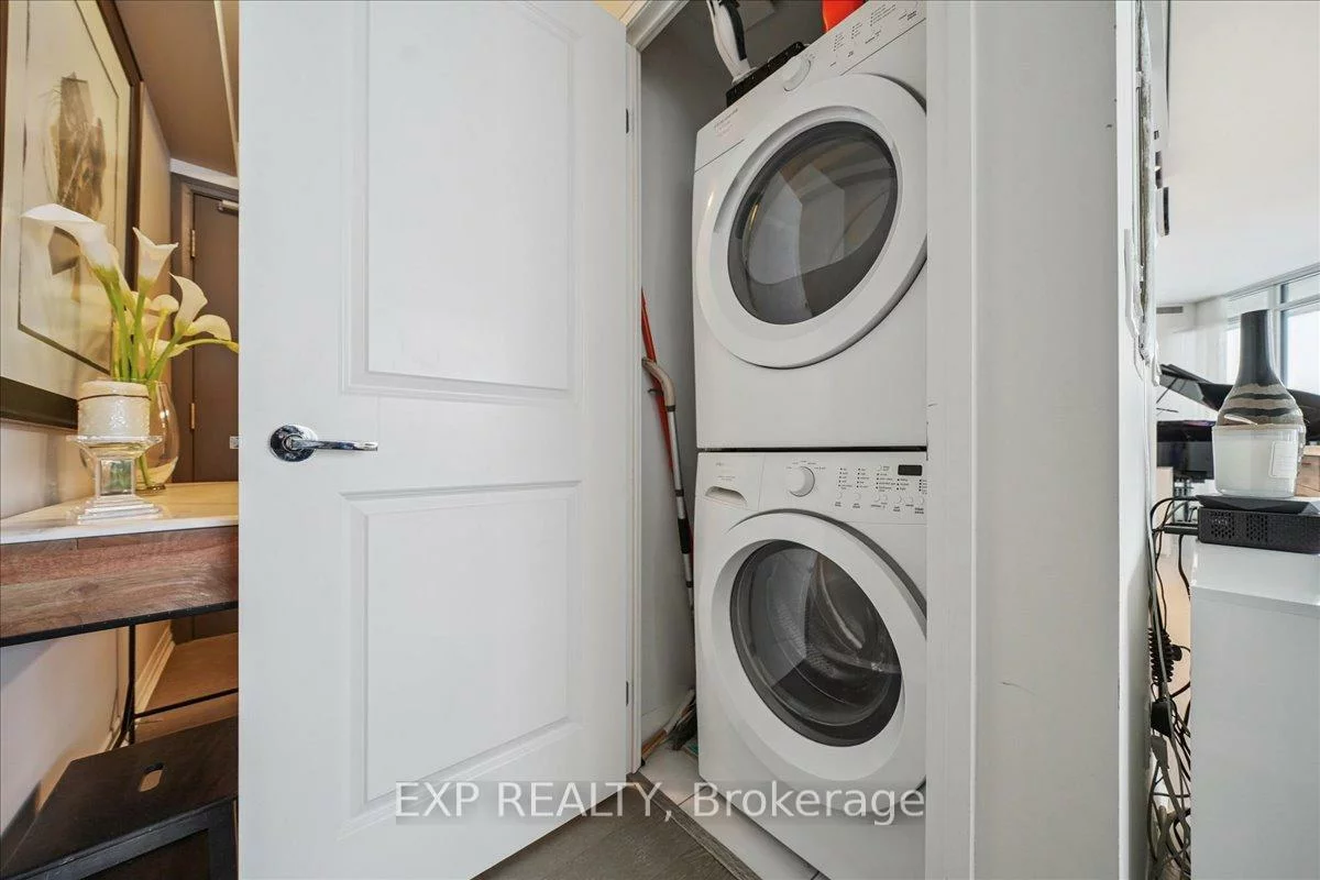 59, Annie Craig, Mimico, Toronto