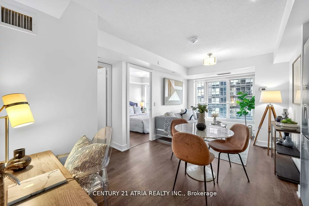 7, Mabelle, Islington-City Centre West, Toronto