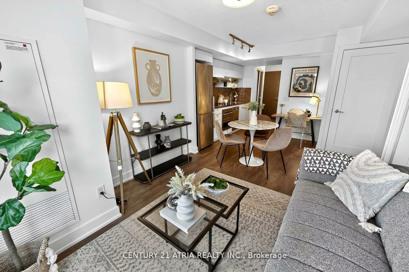 7, Mabelle, Islington-City Centre West, Toronto