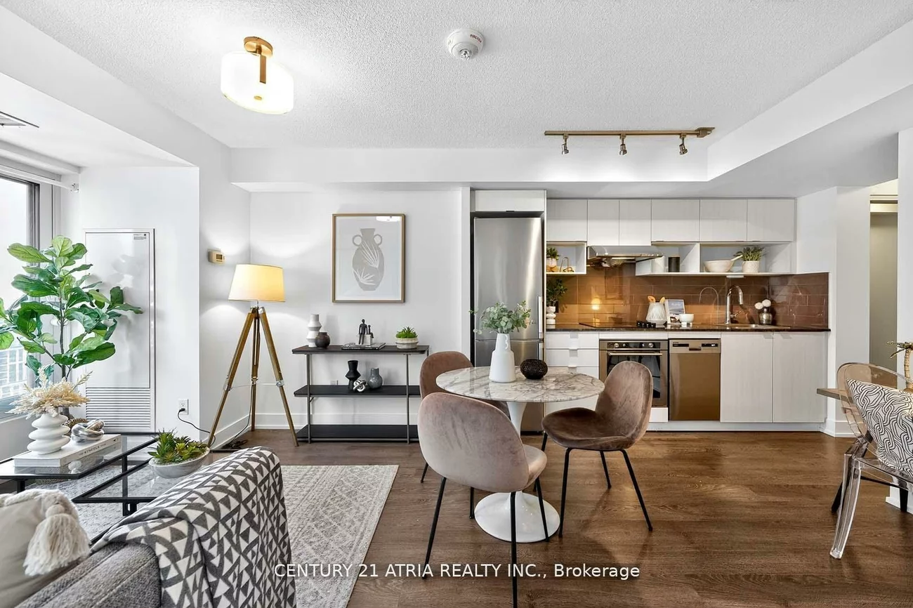 7, Mabelle, Islington-City Centre West, Toronto