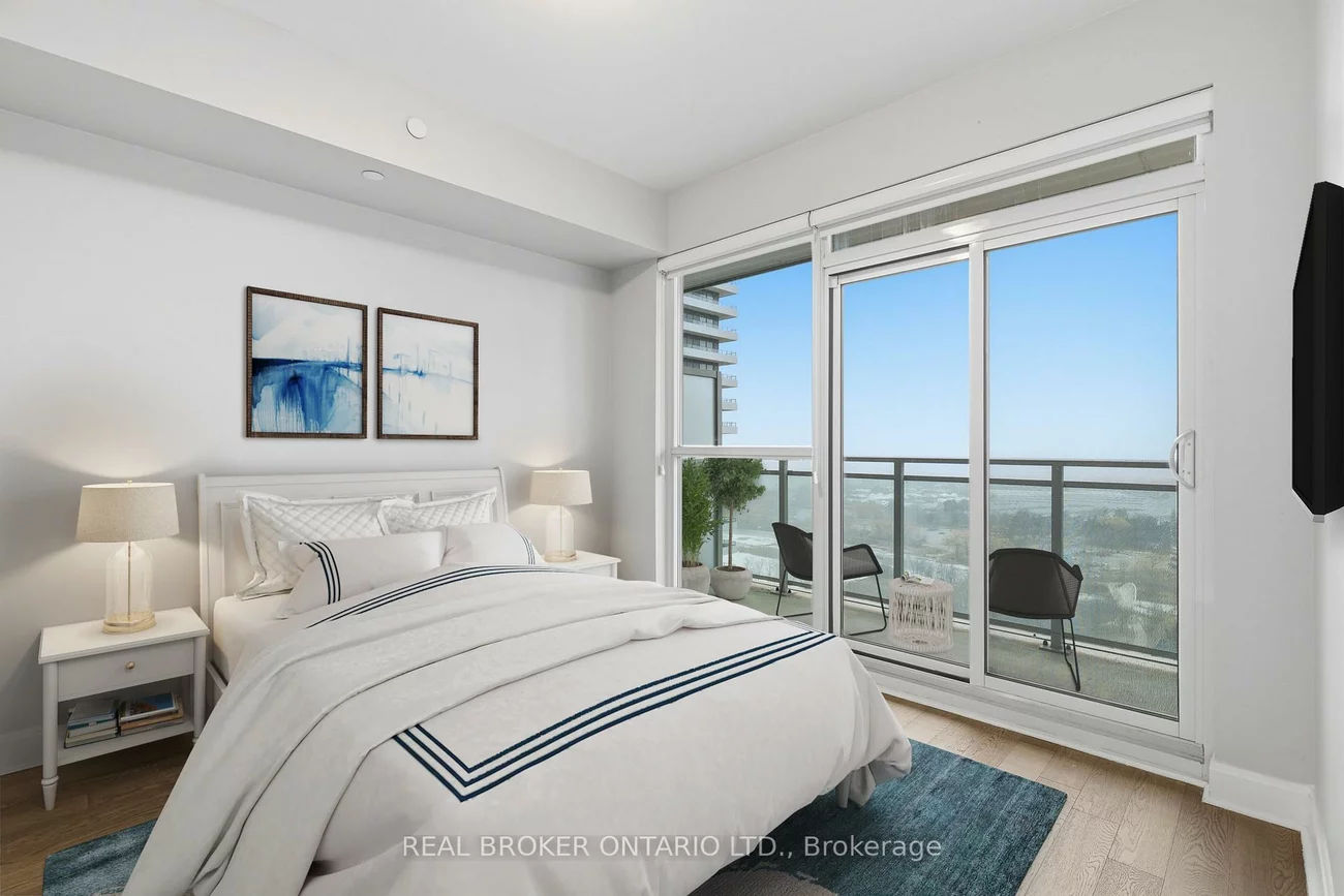 33, Shore Breeze, Mimico, Toronto