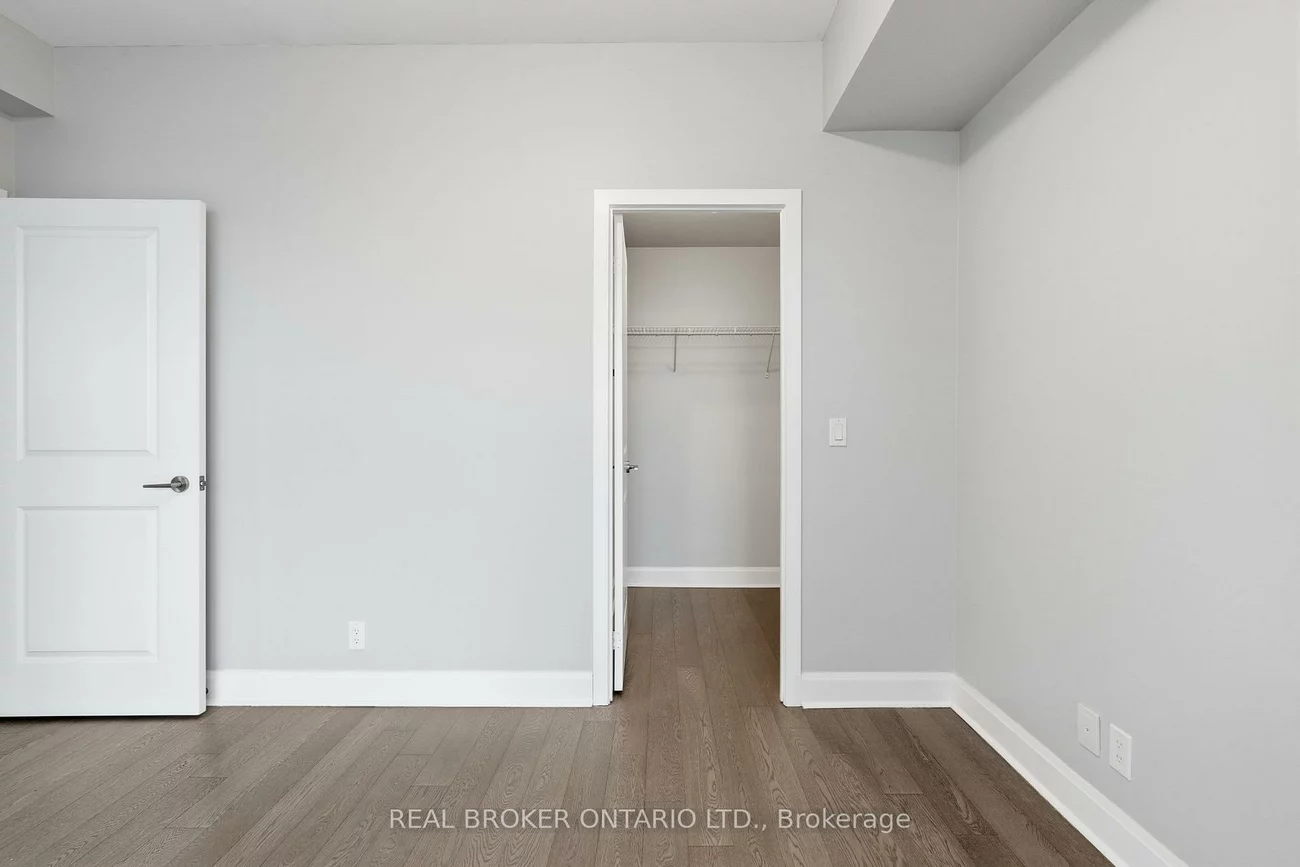 33, Shore Breeze, Mimico, Toronto