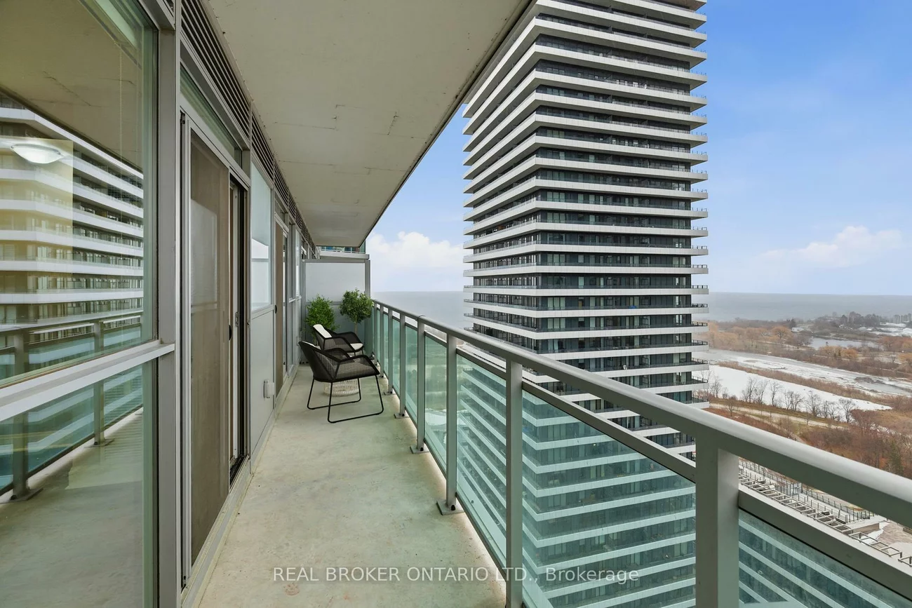 33, Shore Breeze, Mimico, Toronto