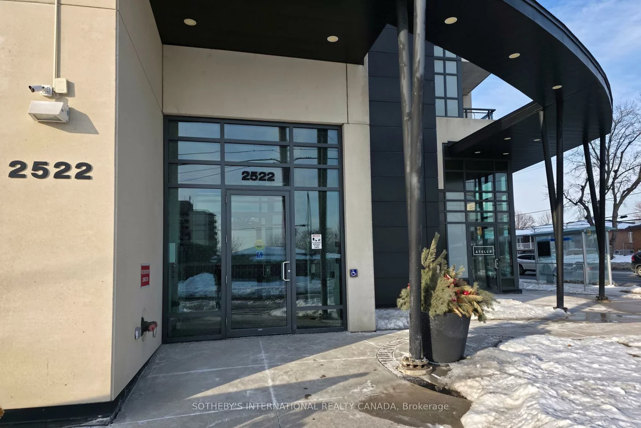 2522, Keele, Maple Leaf, Toronto