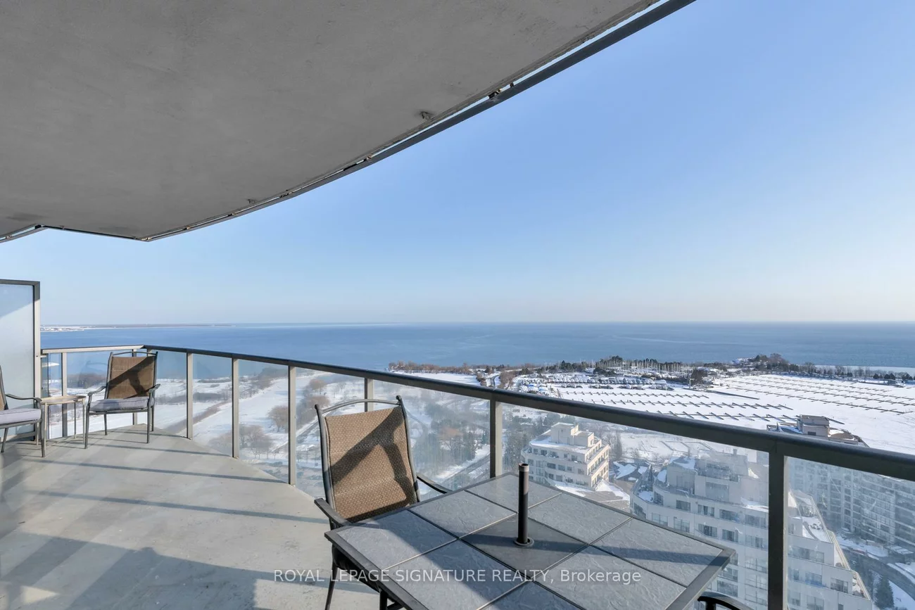 2240, Lake Shore, Mimico, Toronto