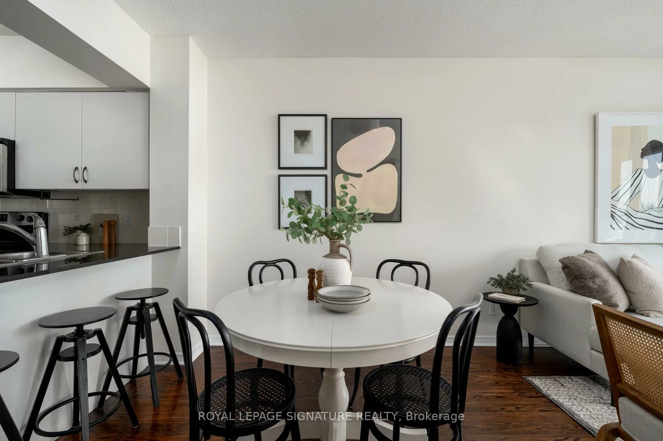 2240, Lake Shore, Mimico, Toronto