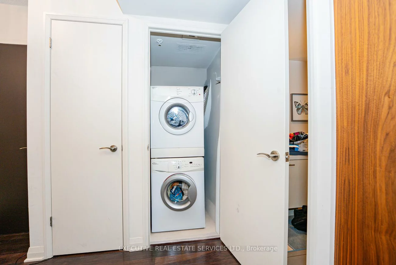 5, Valhalla Inn, Islington-City Centre West, Toronto