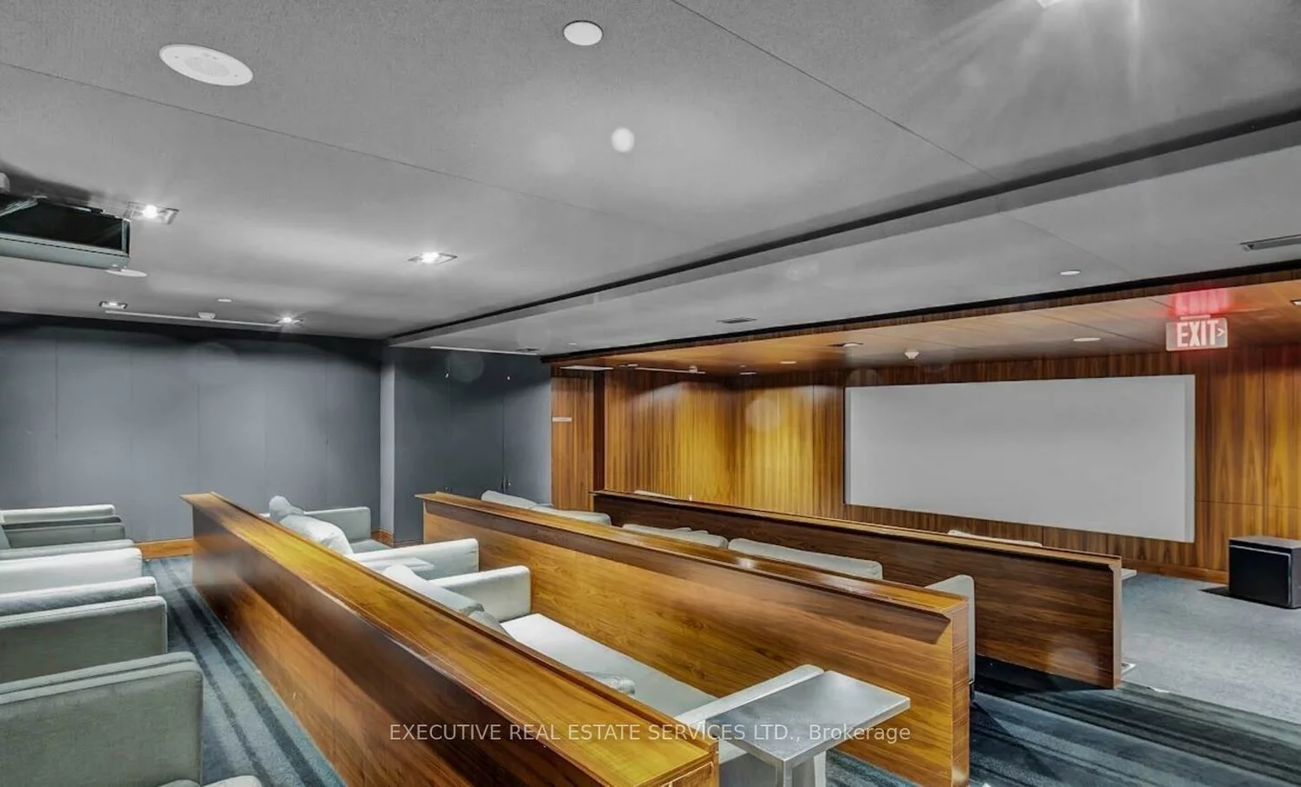 5, Valhalla Inn, Islington-City Centre West, Toronto