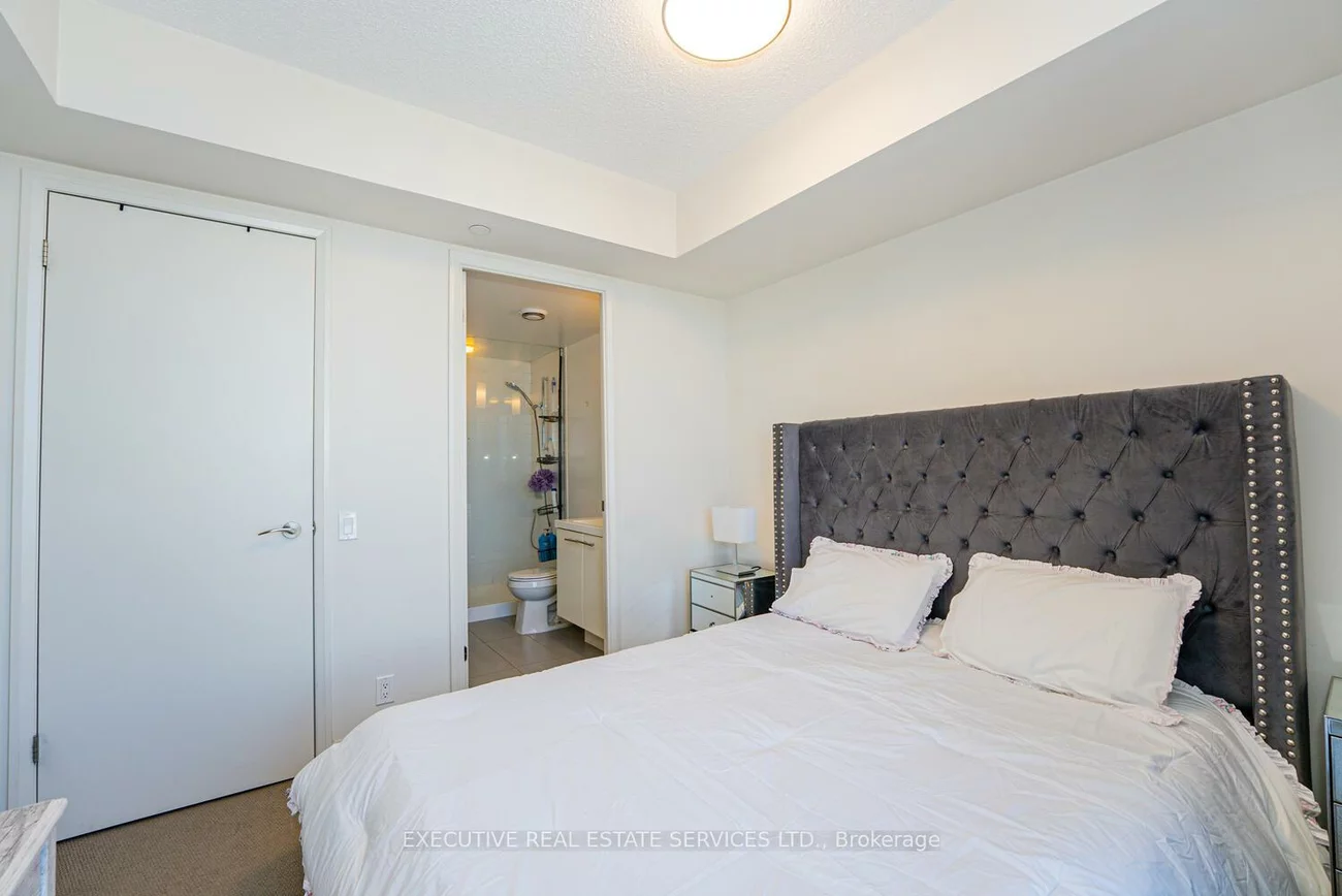 5, Valhalla Inn, Islington-City Centre West, Toronto