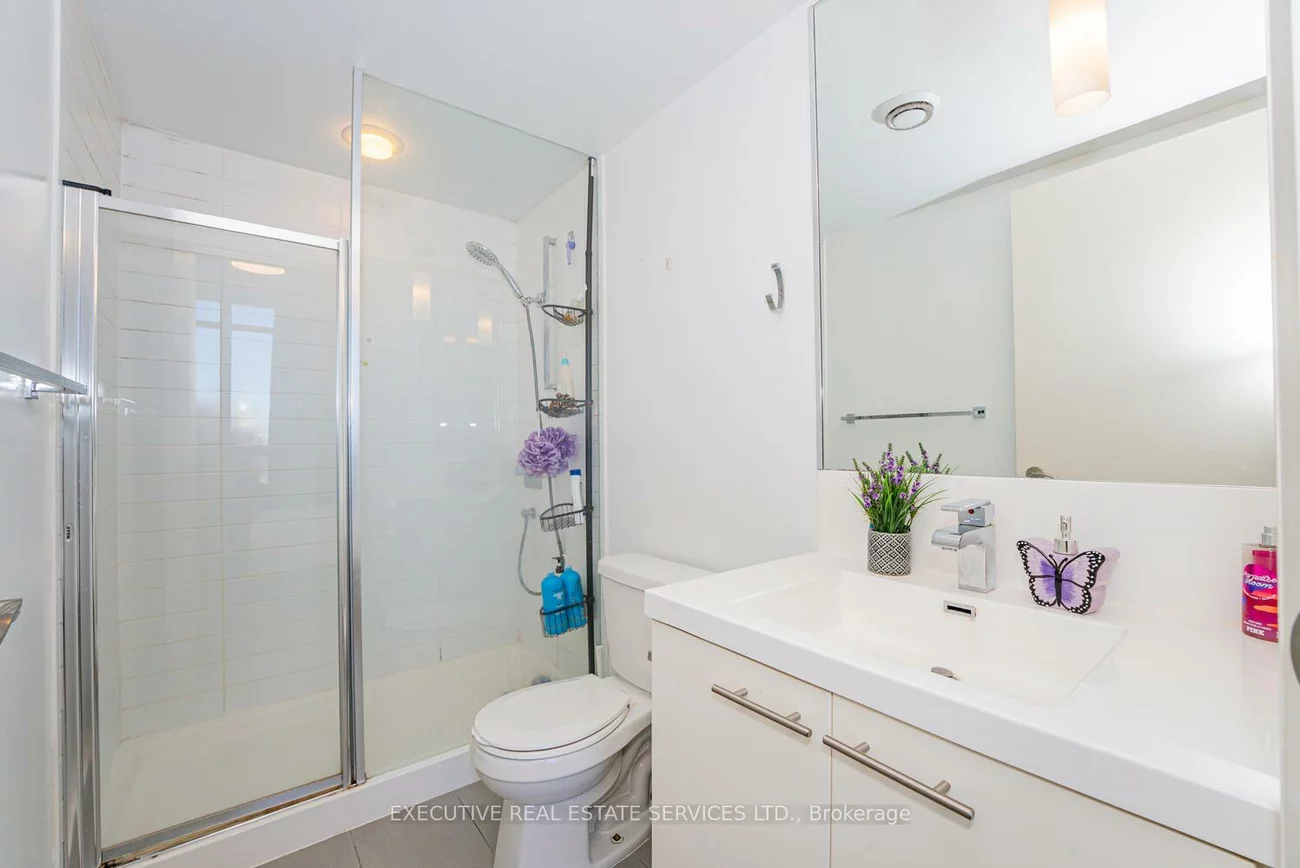 5, Valhalla Inn, Islington-City Centre West, Toronto