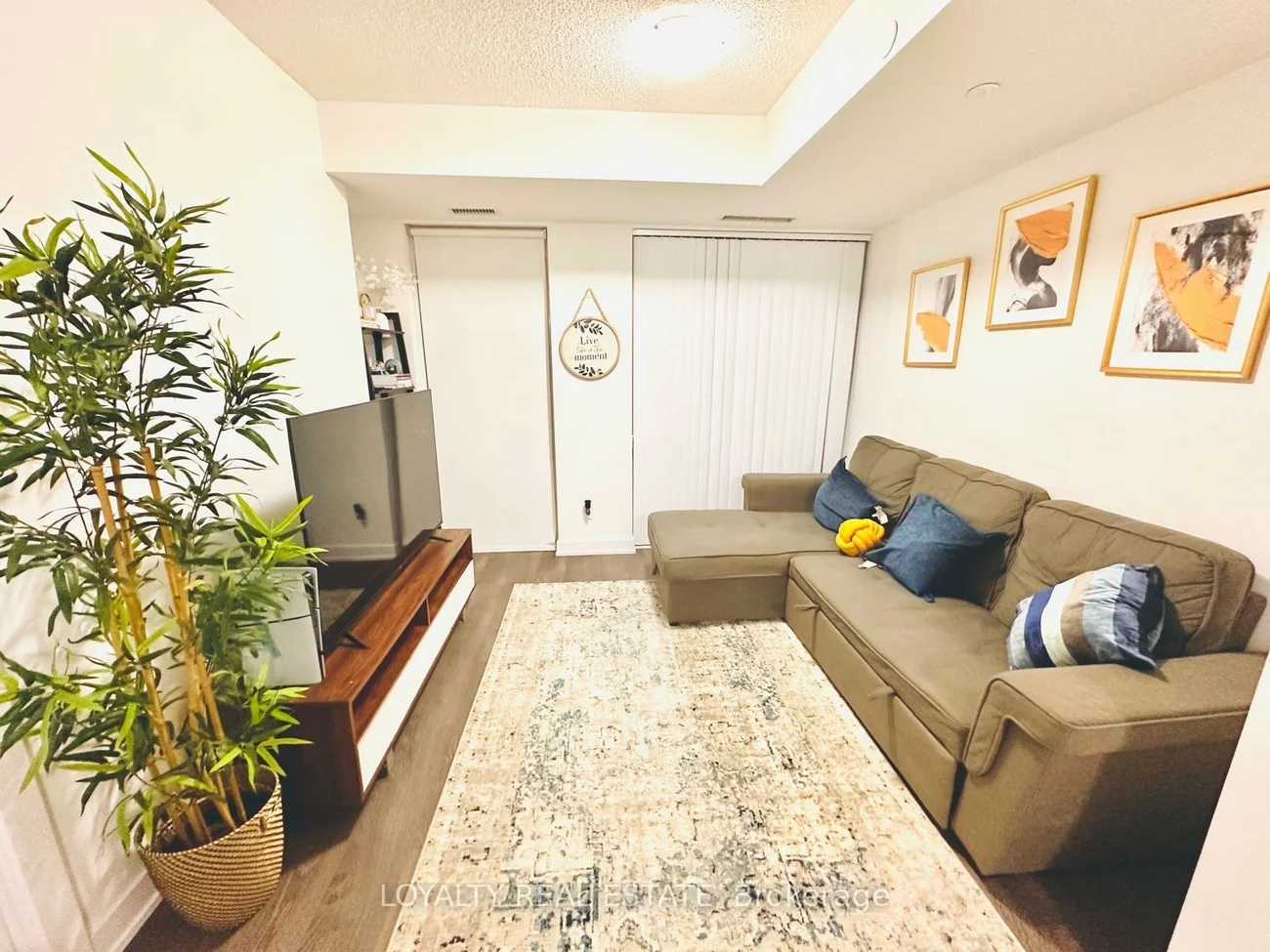 251, Manitoba, Mimico, Toronto