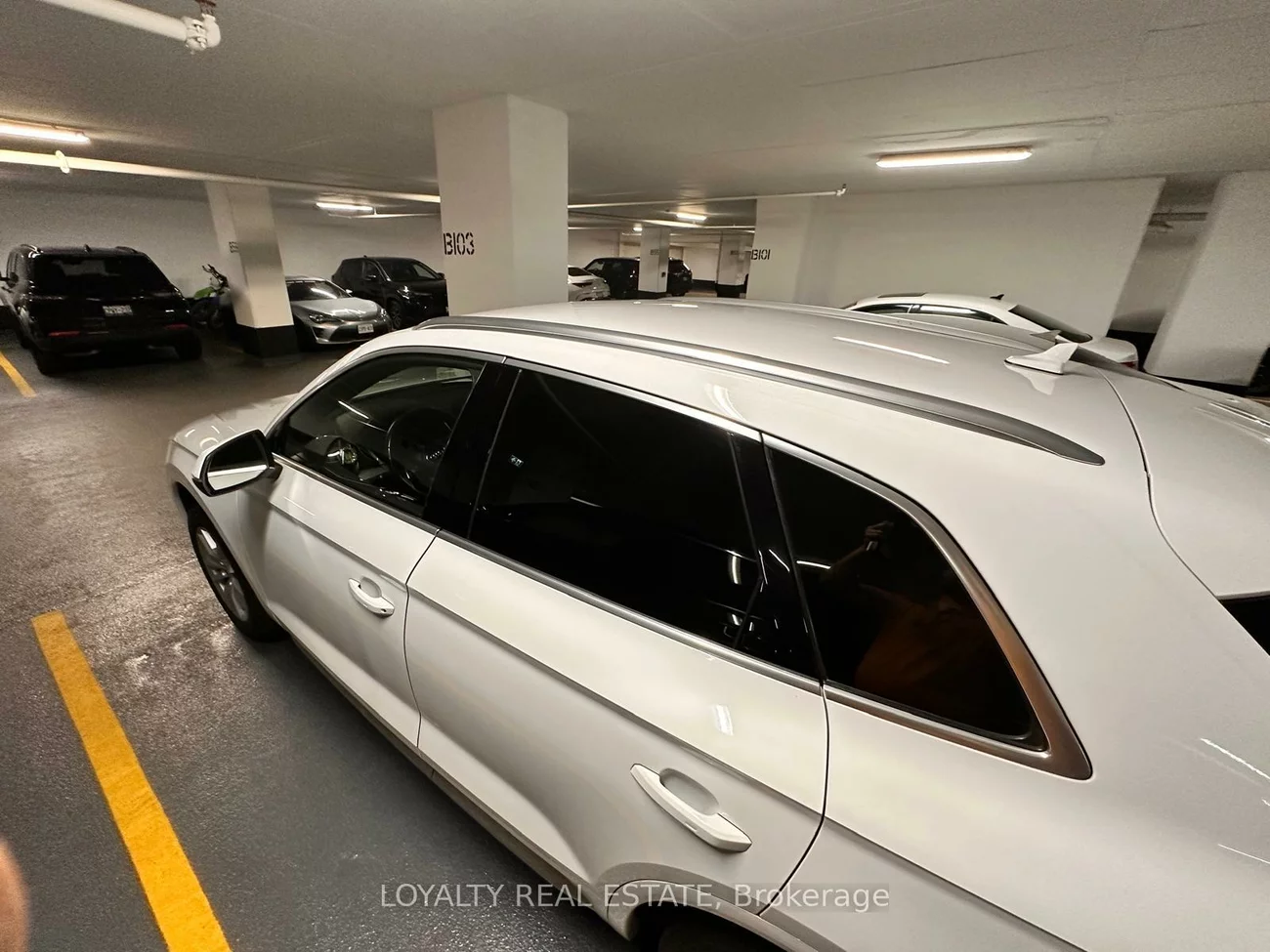 251, Manitoba, Mimico, Toronto