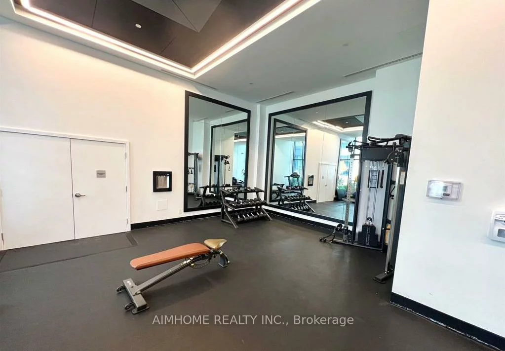 30, Samuel wood, Islington-City Centre West, Toronto