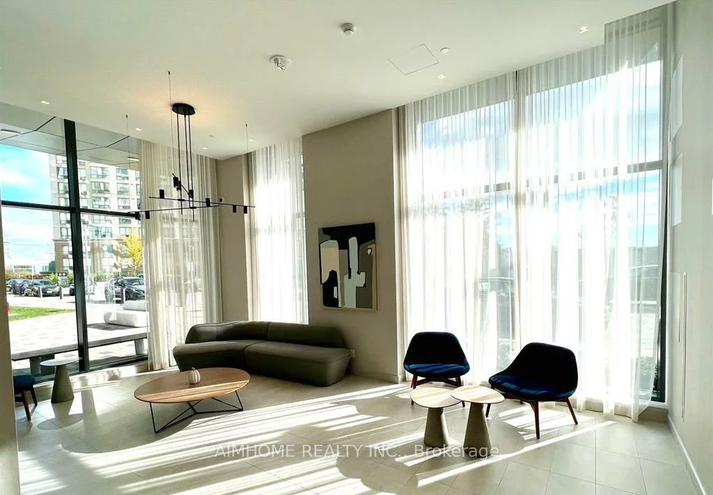 30, Samuel wood, Islington-City Centre West, Toronto