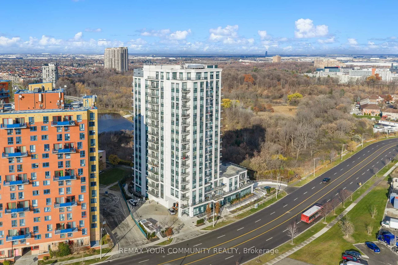 840, Queens Plate, West Humber-Clairville, Toronto