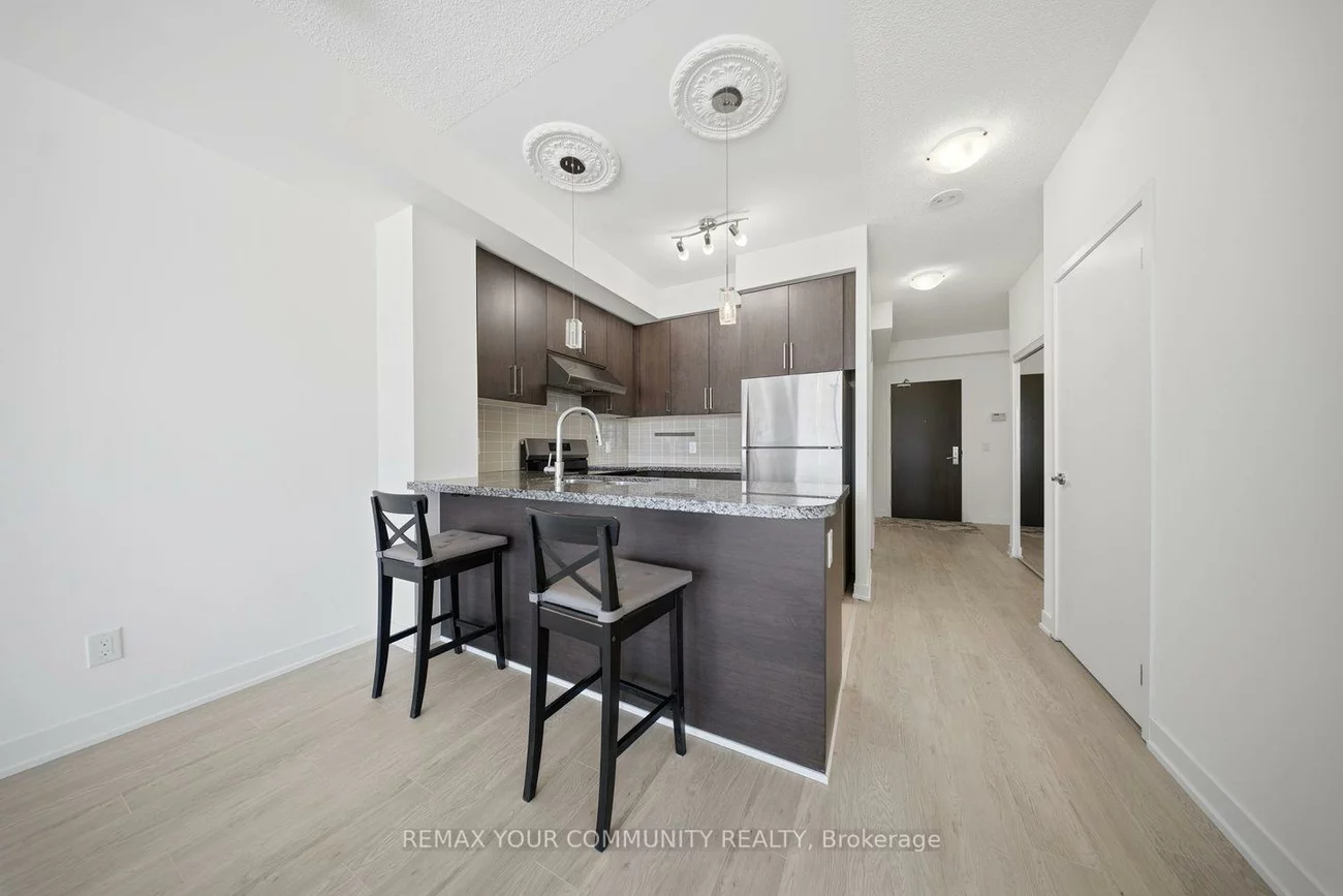 840, Queens Plate, West Humber-Clairville, Toronto