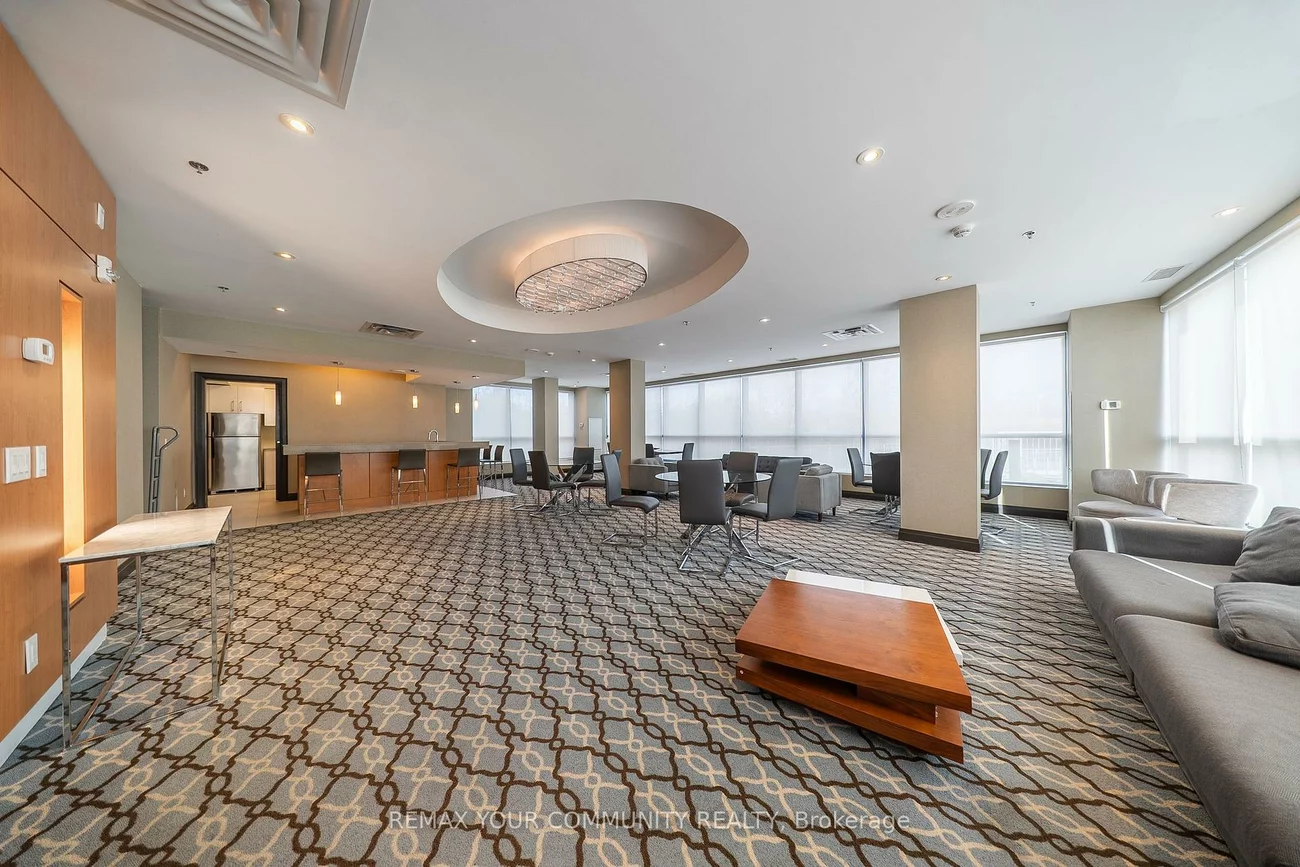 840, Queens Plate, West Humber-Clairville, Toronto