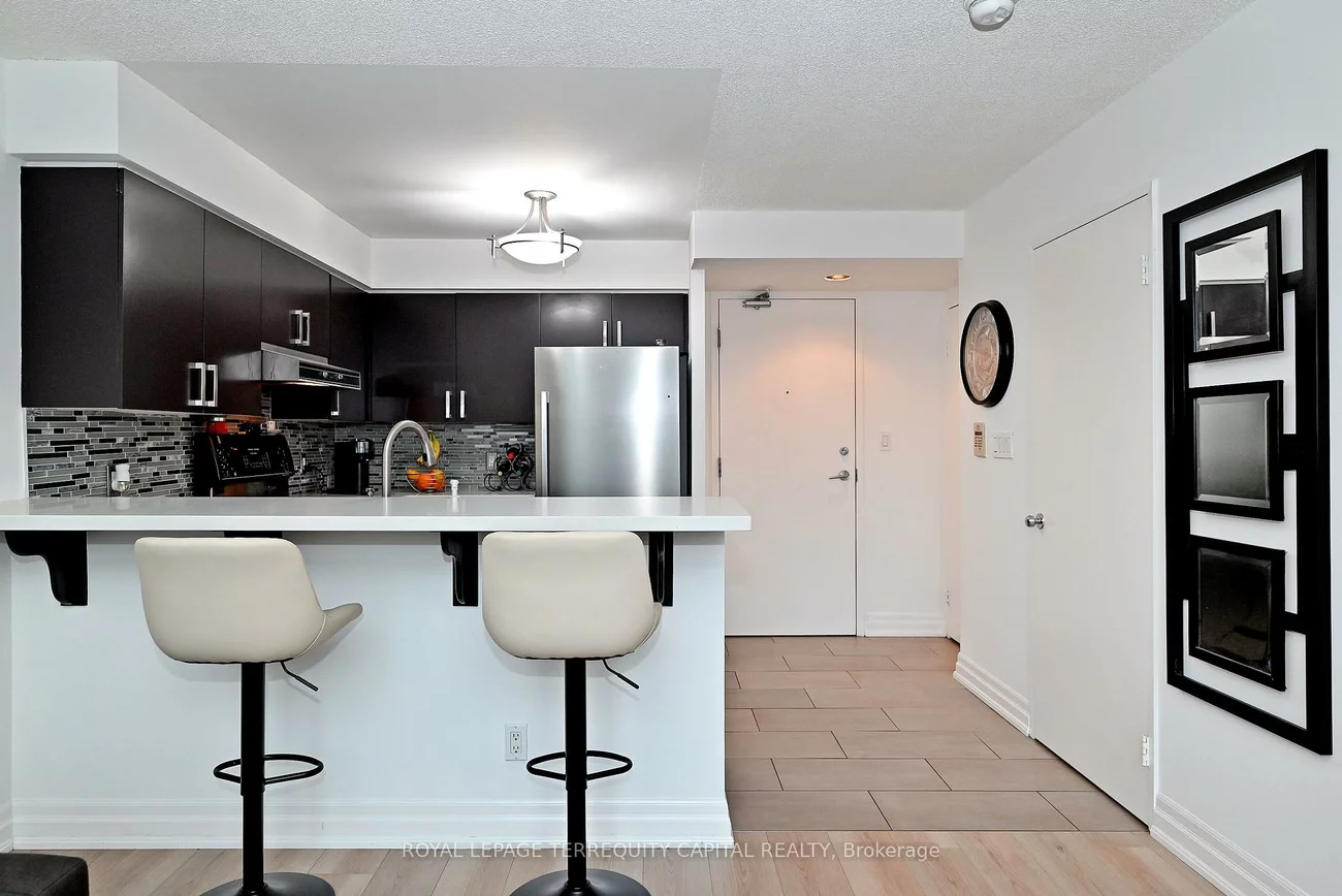 200, Manitoba, Mimico, Toronto