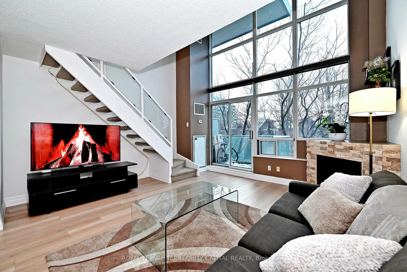 200, Manitoba, Mimico, Toronto