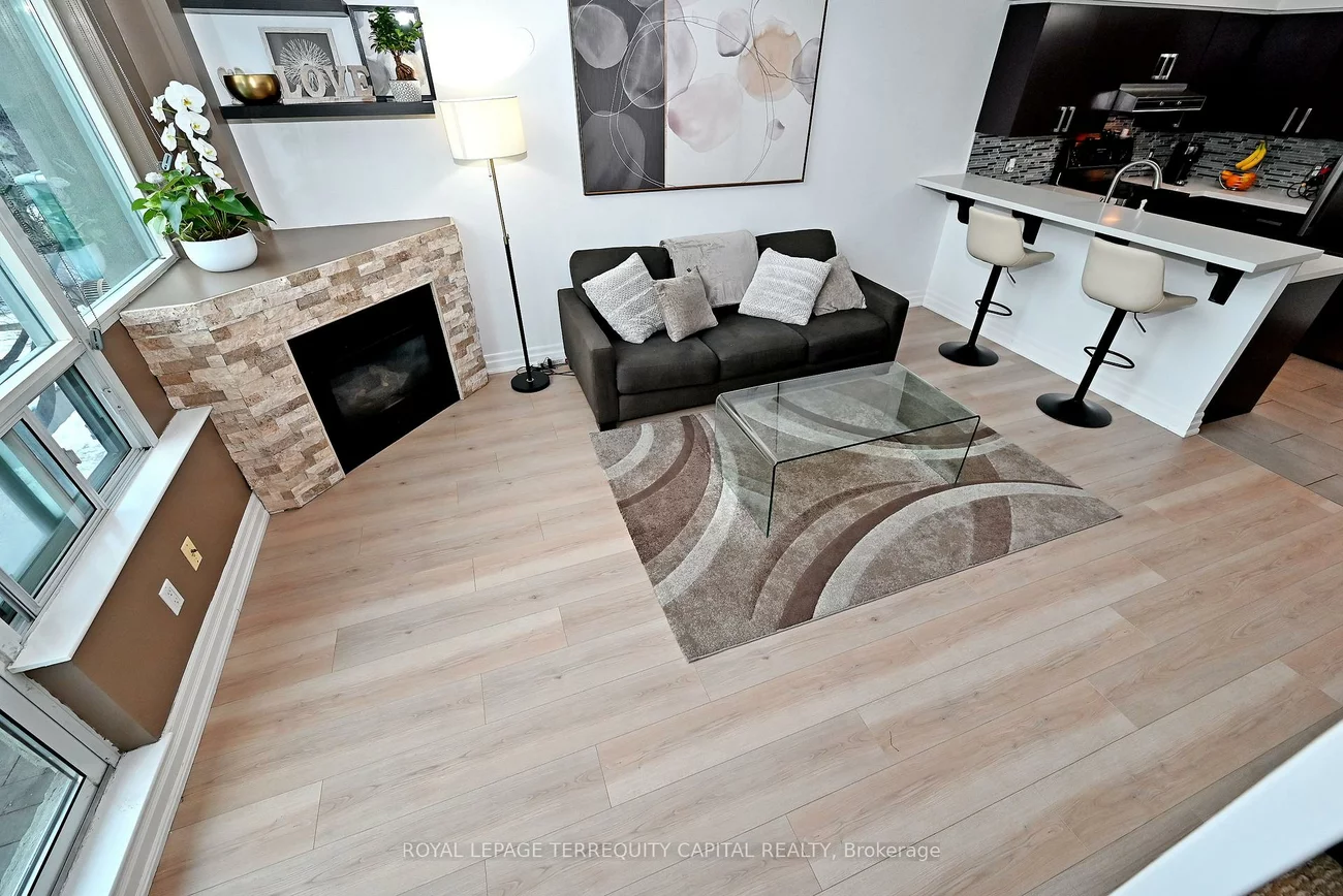 200, Manitoba, Mimico, Toronto