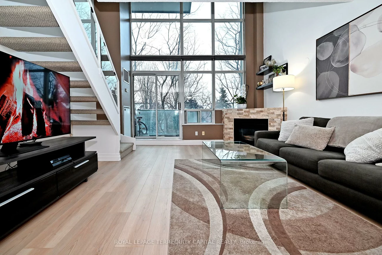 200, Manitoba, Mimico, Toronto