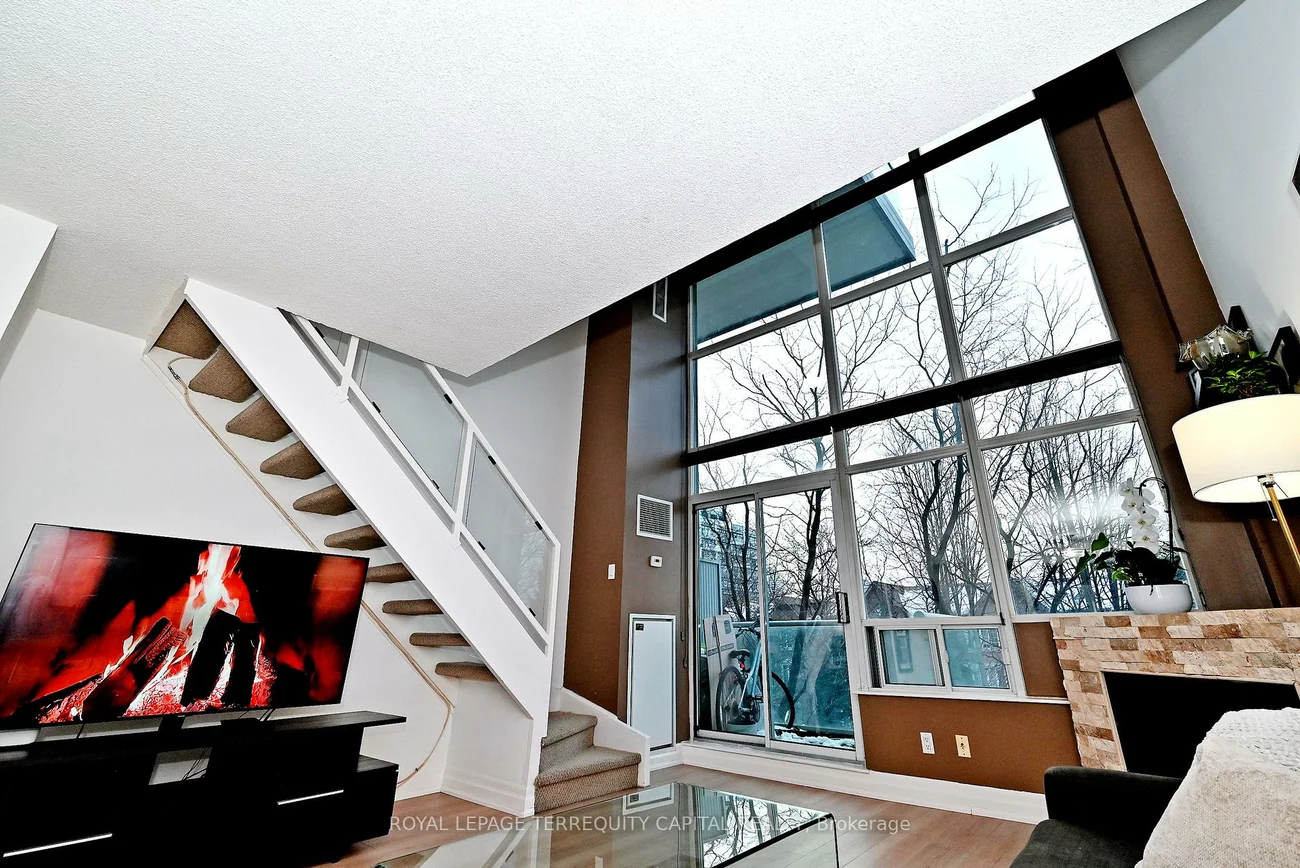 200, Manitoba, Mimico, Toronto