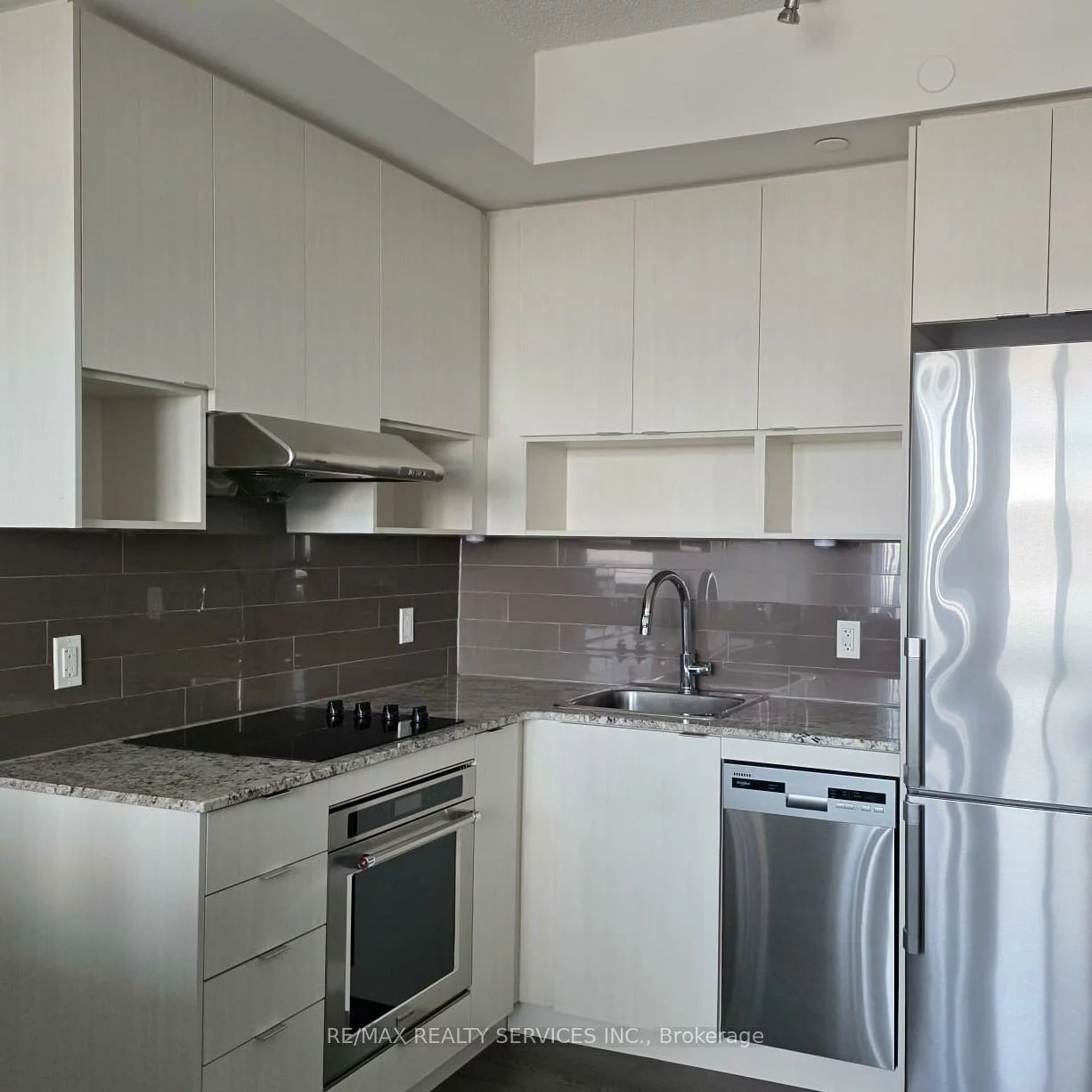 7, Mabelle, Islington-City Centre West, Toronto