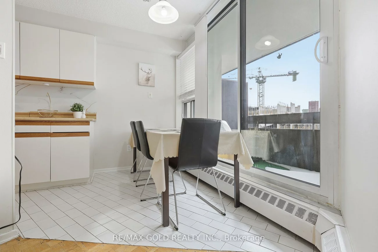 335, Mill, Eringate-Centennial-West Deane, Toronto