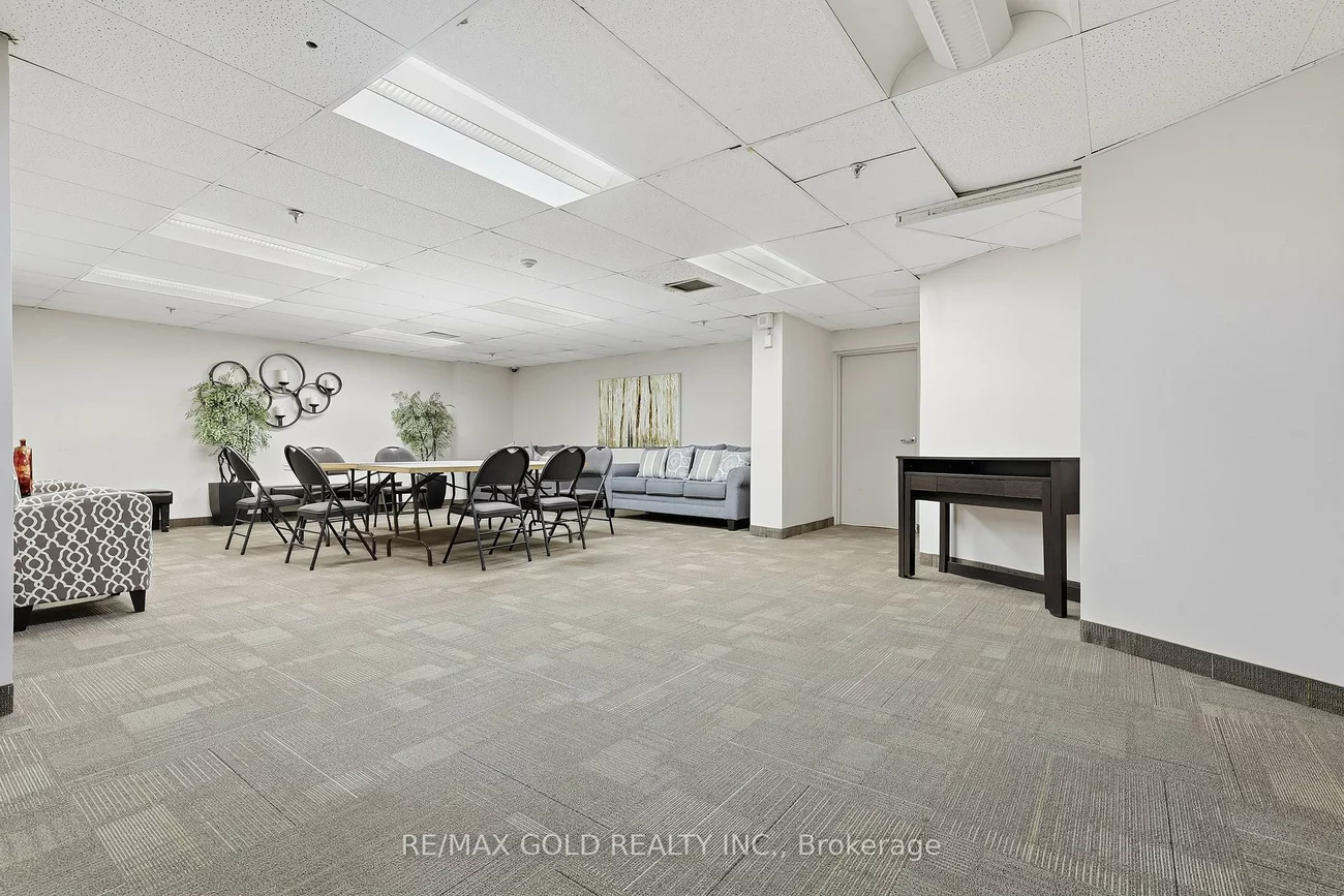 335, Mill, Eringate-Centennial-West Deane, Toronto