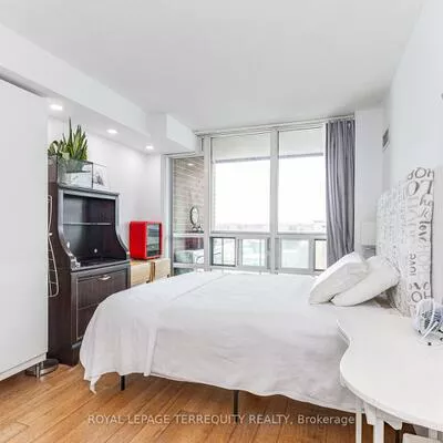 15, Michael Power, Islington-City Centre West, Toronto