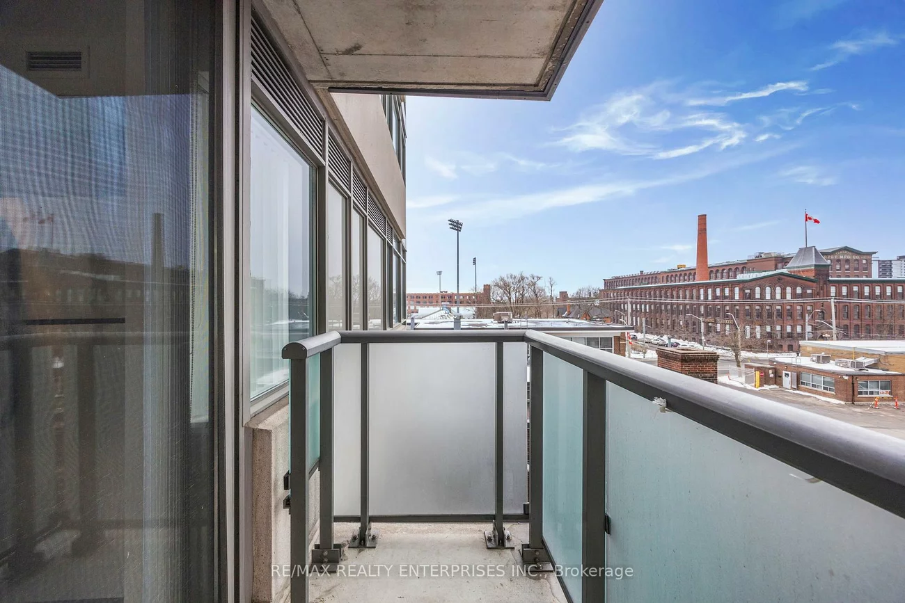 20, Joe Shuster, South Parkdale, Toronto