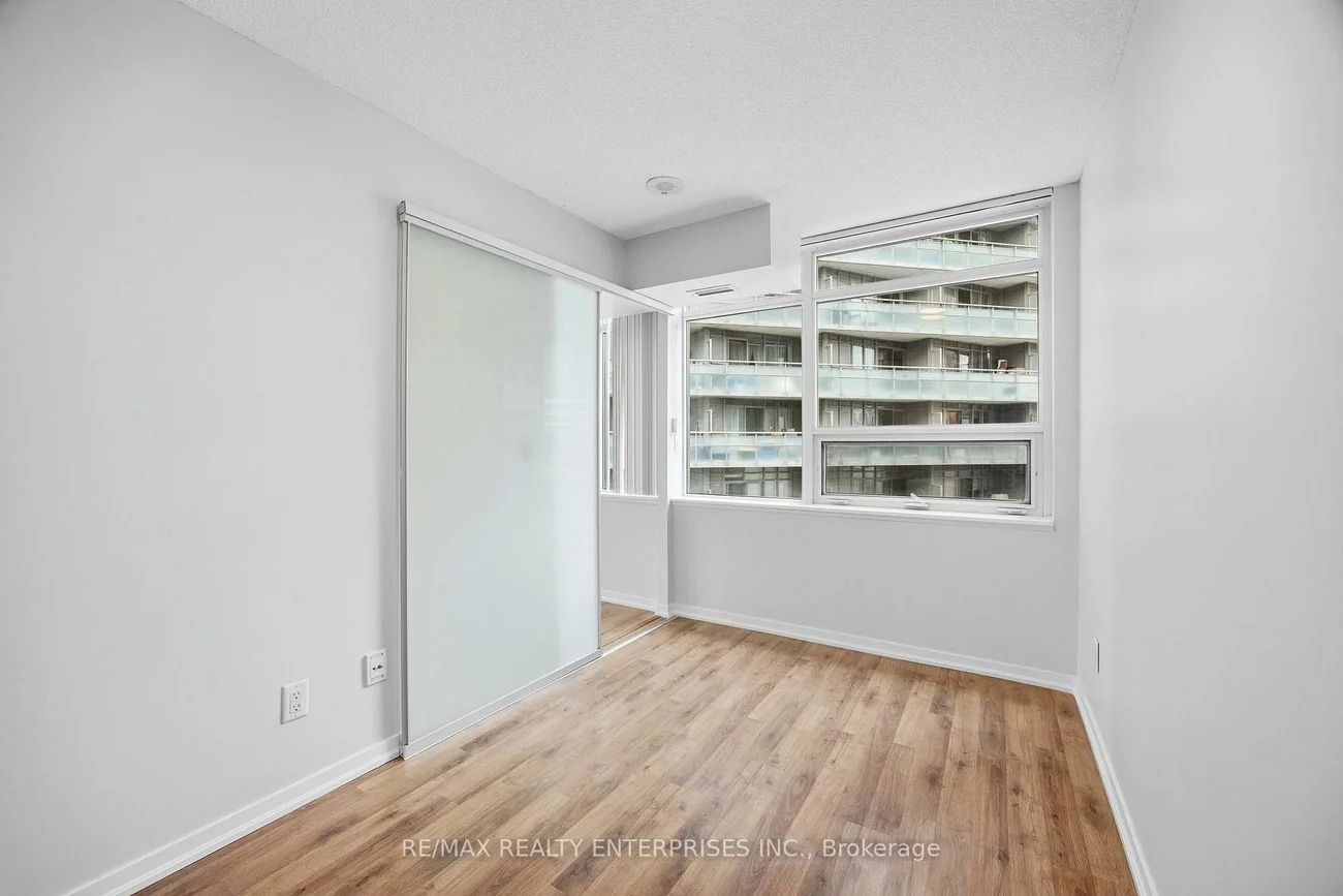 20, Joe Shuster, South Parkdale, Toronto