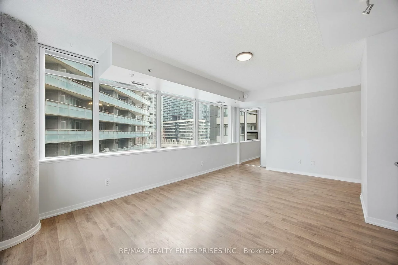 20, Joe Shuster, South Parkdale, Toronto