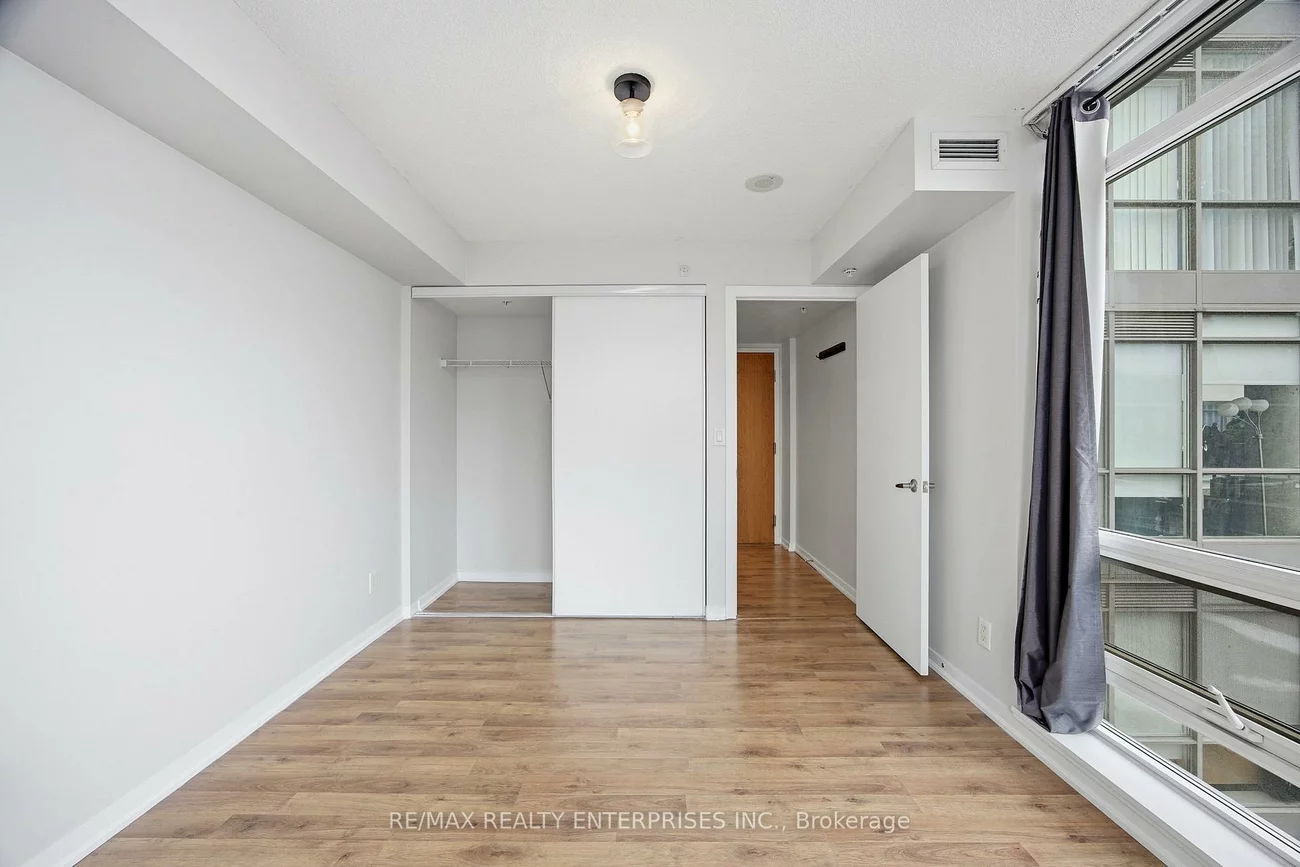 20, Joe Shuster, South Parkdale, Toronto