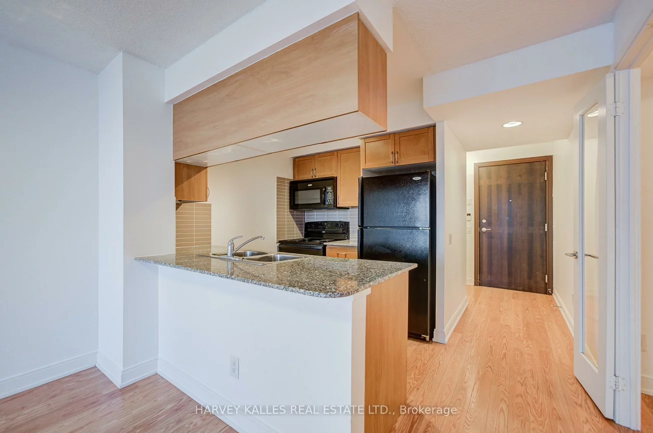 25, Viking, Islington-City Centre West, Toronto