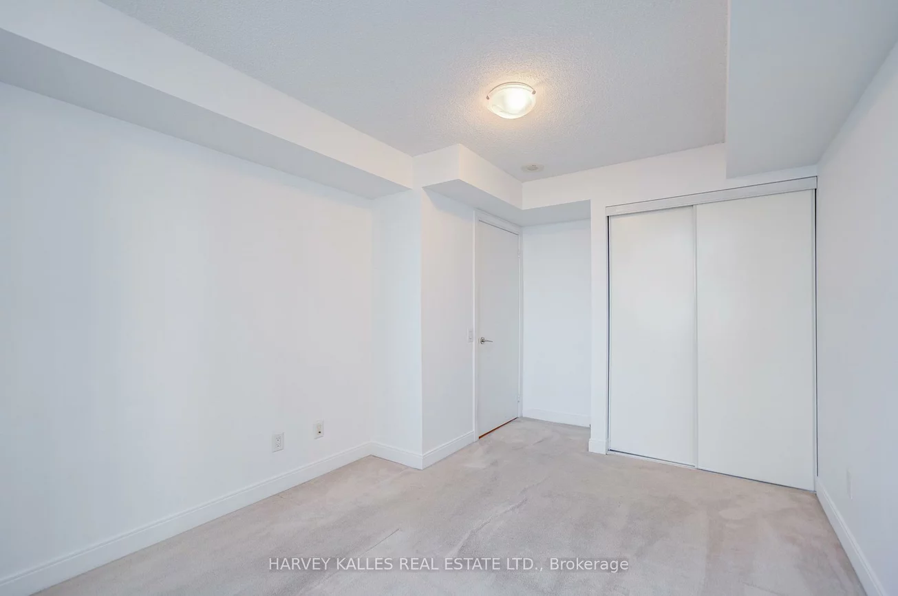 25, Viking, Islington-City Centre West, Toronto