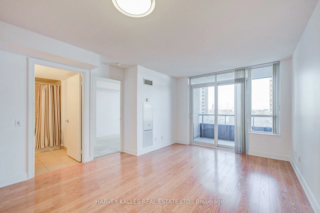 25, Viking, Islington-City Centre West, Toronto